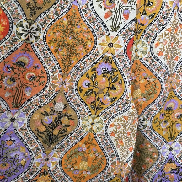 FARM Rio Multicolor Patterned Cropped Pants - Picture 8 of 16